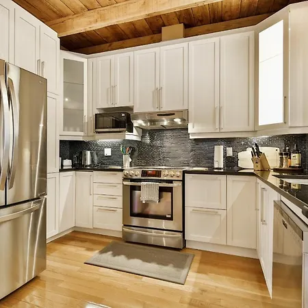 Stunning Condos On St Denis Montreal Exterior photo