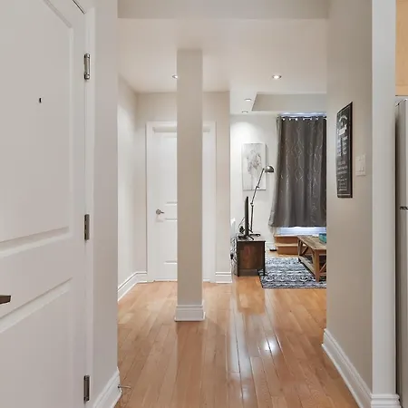 Stunning Condos On St Denis Montreal Exterior photo