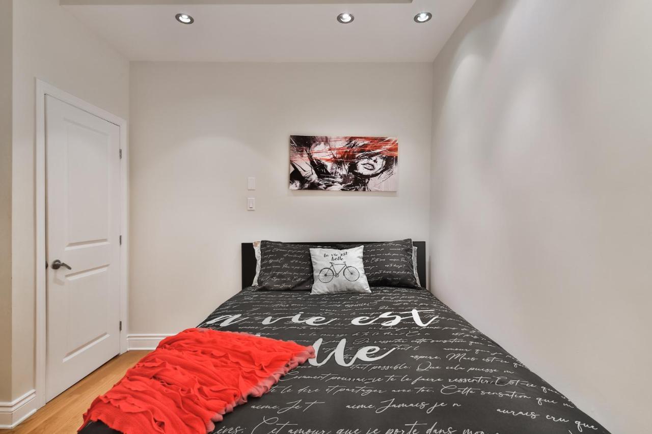Apartment Stunning On St Denis *